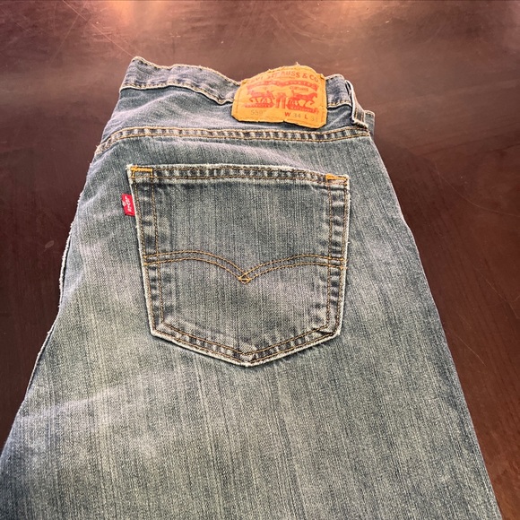 Levi's Other - Levi’s 559 Relaxed Straight jeans